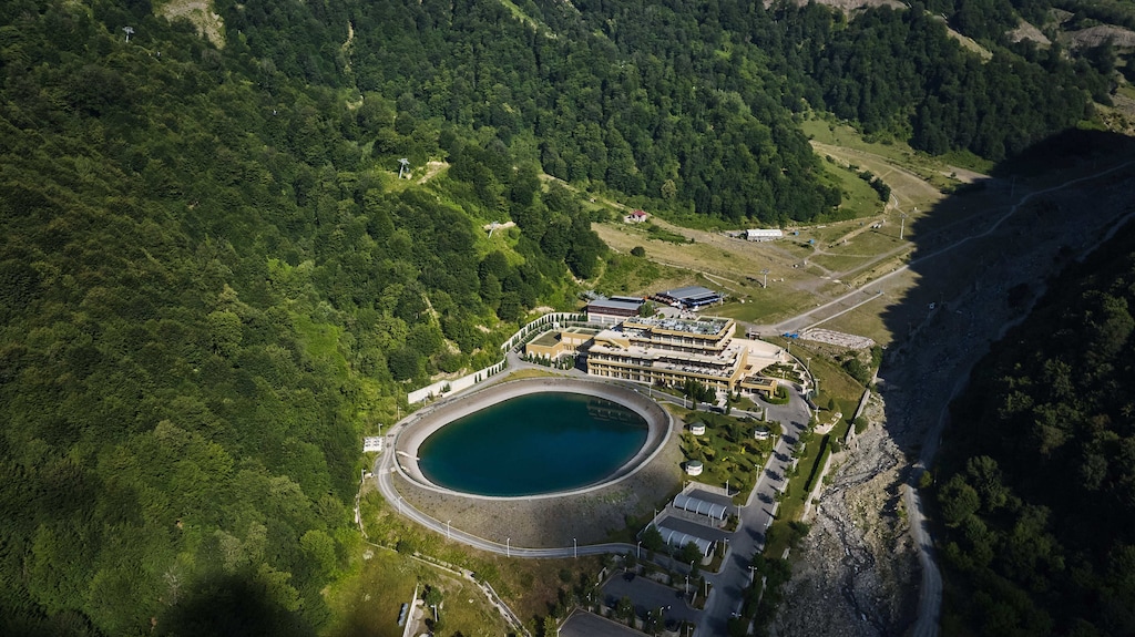 Qafqaz Tufandag Mountain Resort Hotel